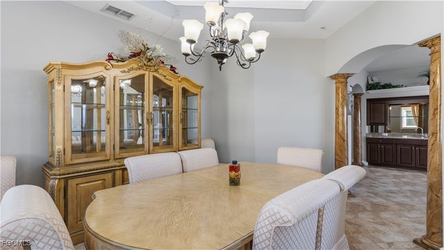 214 Shadroe Cove CIR 104, Cape Coral, FL 33991