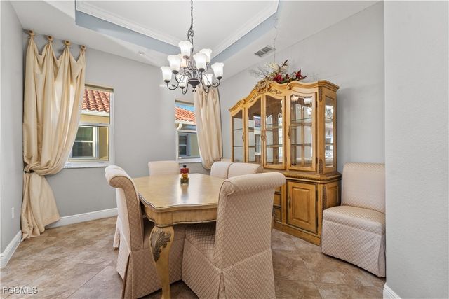 214 Shadroe Cove CIR 104, Cape Coral, FL 33991