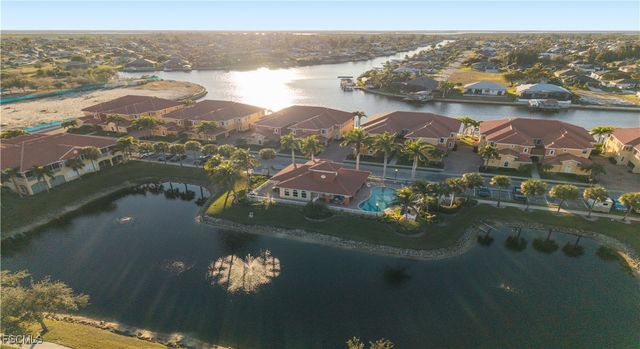 214 Shadroe Cove CIR 104, Cape Coral, FL 33991