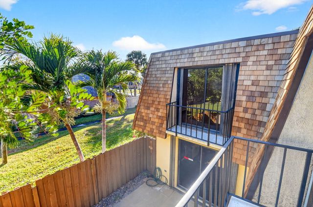 198 Lake Arbor Drive, Palm Springs, FL 33461