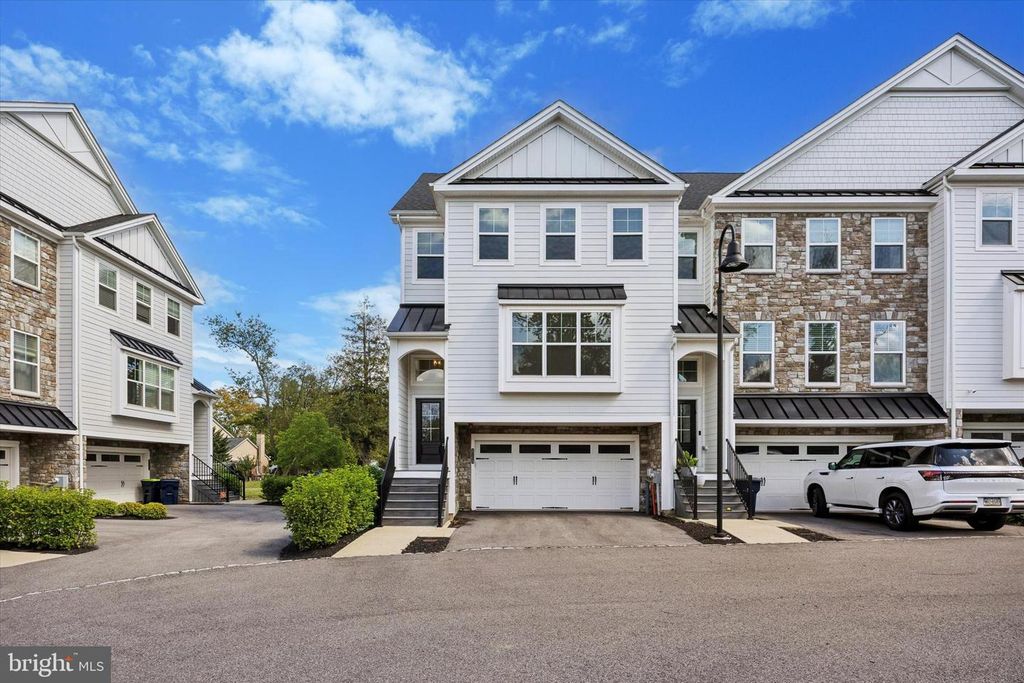 4109 ADDISON CT, Lafayette Hill, PA 19444