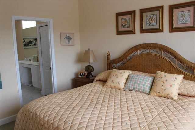 5215 97TH STREET E, Bradenton, FL 34211