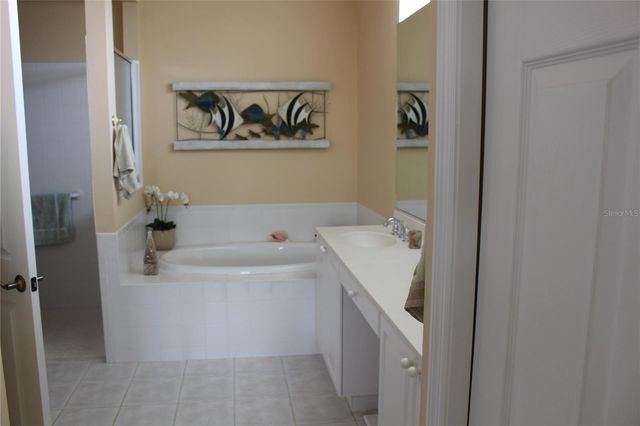 5215 97TH STREET E, Bradenton, FL 34211