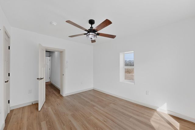 1067 Highway 314 NW, Los Lunas, NM 87031