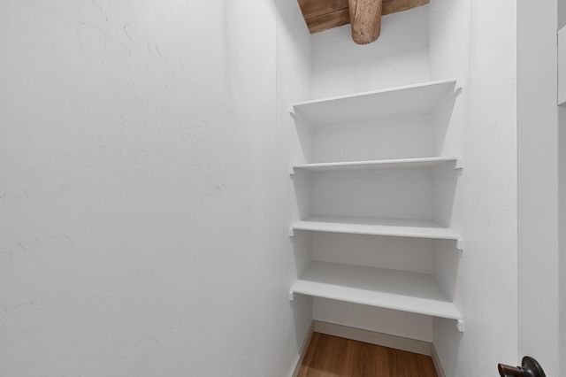 1067 Highway 314 NW, Los Lunas, NM 87031