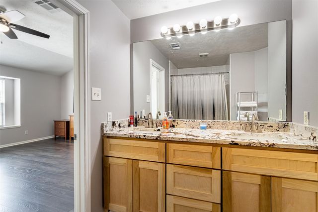 21039 Vista Trail Court, Houston, TX 77073