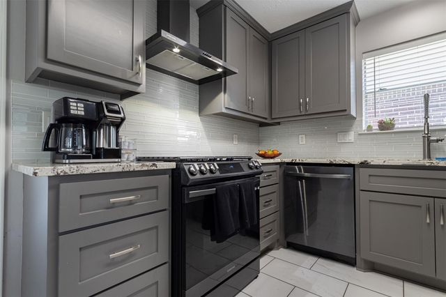 21039 Vista Trail Court, Houston, TX 77073