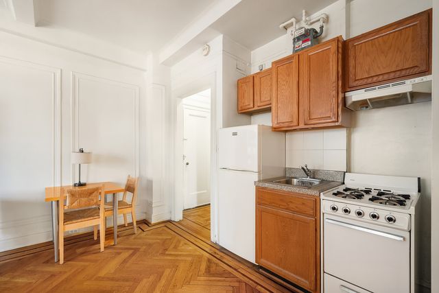 535 W 110th St Apt 10J, New York City, NY 10025