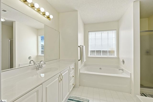 5 Raintree Cove Drive, Taylors, SC 29687