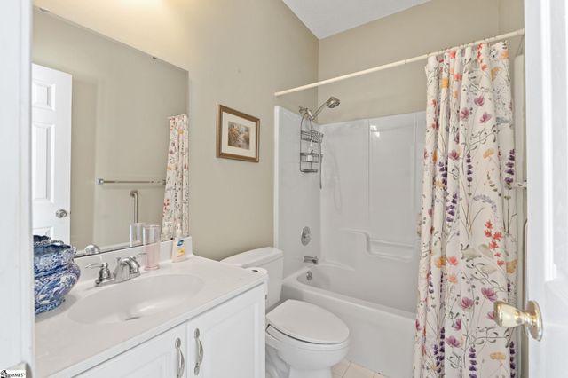 5 Raintree Cove Drive, Taylors, SC 29687