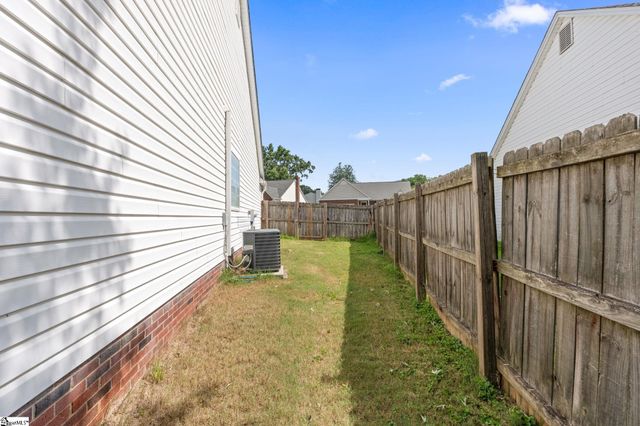 5 Raintree Cove Drive, Taylors, SC 29687