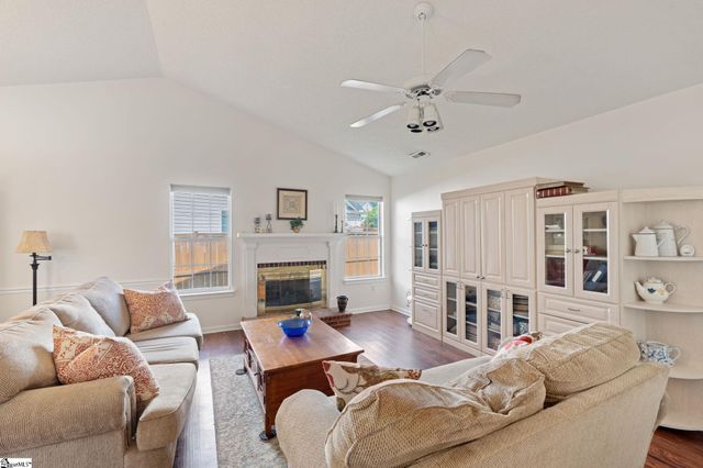 5 Raintree Cove Drive, Taylors, SC 29687