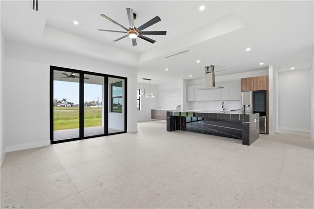 321 NE 15th TER, Cape Coral, FL 33909