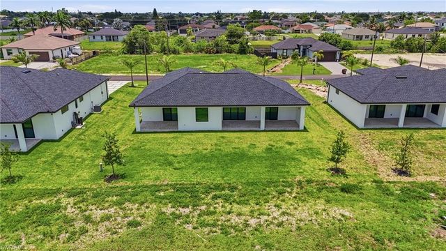 321 NE 15th TER, Cape Coral, FL 33909