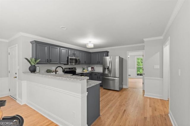 610 Adam Circle, Woodstock, GA 30188