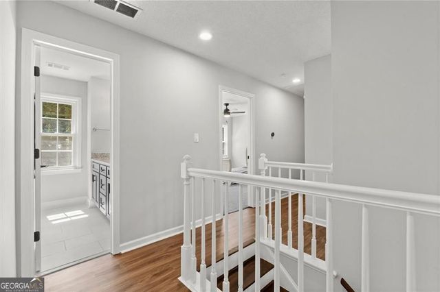 610 Adam Circle, Woodstock, GA 30188