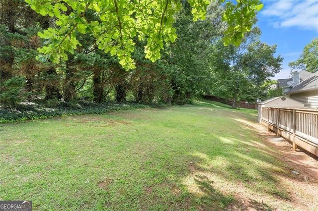 610 Adam Circle, Woodstock, GA 30188
