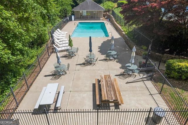 610 Adam Circle, Woodstock, GA 30188