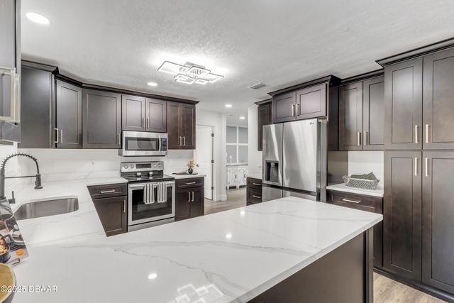 2 Red Cedar Court, Ormond Beach, FL 32174