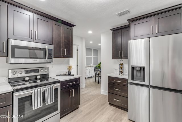 2 Red Cedar Court, Ormond Beach, FL 32174