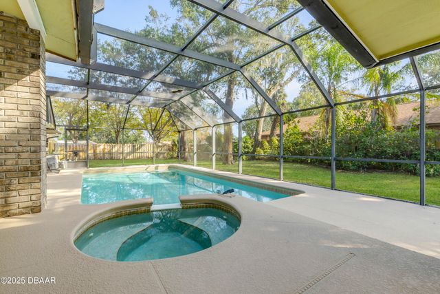 2 Red Cedar Court, Ormond Beach, FL 32174