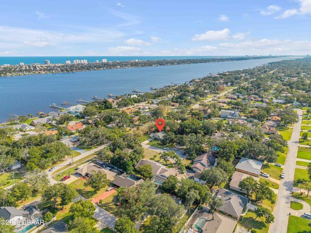 2 Red Cedar Court, Ormond Beach, FL 32174