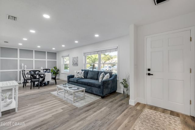 2 Red Cedar Court, Ormond Beach, FL 32174