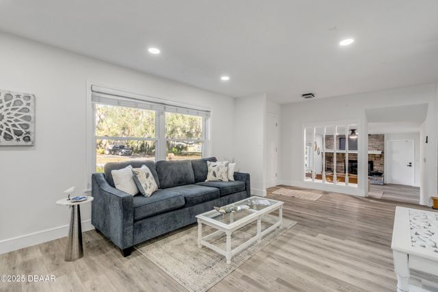 2 Red Cedar Court, Ormond Beach, FL 32174