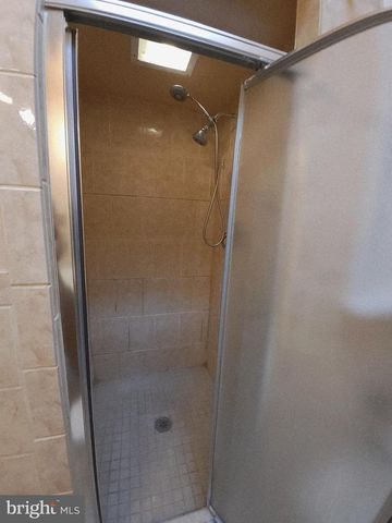 1439 E HOWELL ST, Philadelphia, PA 19149