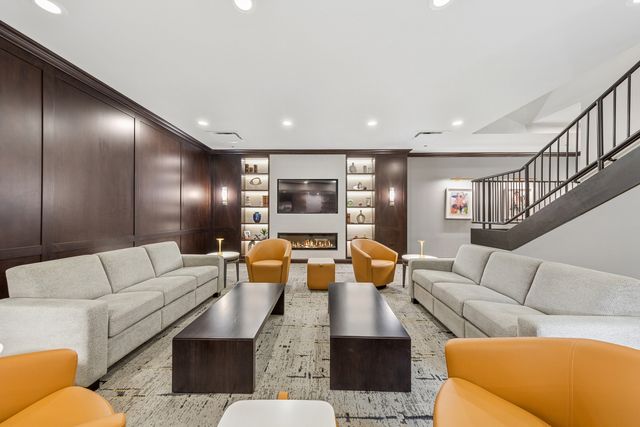 310 S Michigan Avenue 1001, Chicago, IL 60604