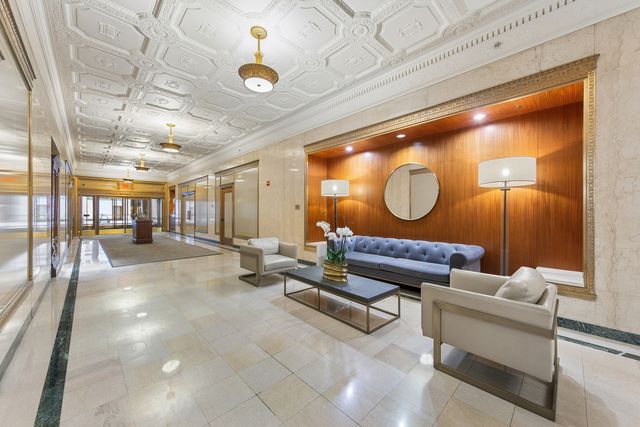 310 S Michigan Avenue 1001, Chicago, IL 60604