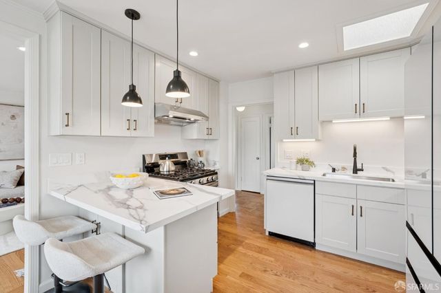 2171 43rd Avenue, San Francisco, CA 94116