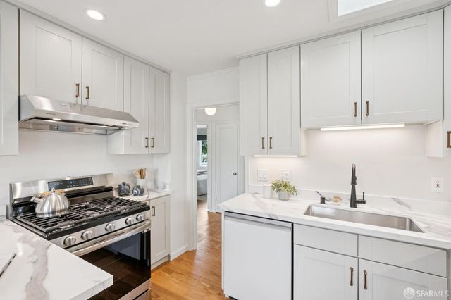 2171 43rd Avenue, San Francisco, CA 94116
