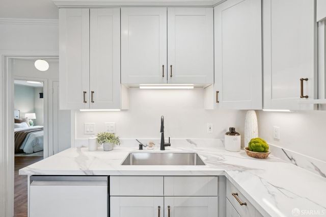 2171 43rd Avenue, San Francisco, CA 94116