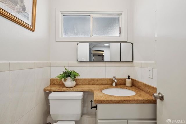 2171 43rd Avenue, San Francisco, CA 94116