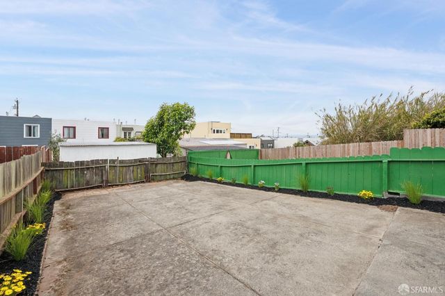 2171 43rd Avenue, San Francisco, CA 94116