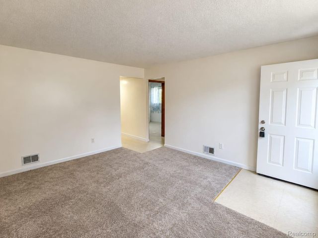 6793 Prospect Avenue, Warren, MI 48091