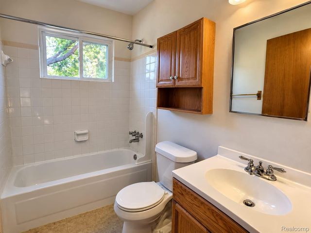 6793 Prospect Avenue, Warren, MI 48091
