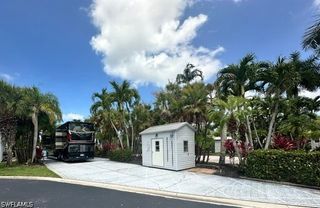 1408 Pearl Lake PT, Naples, FL 34114