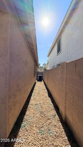 2614 E FREMONT Road, Phoenix, AZ 85042