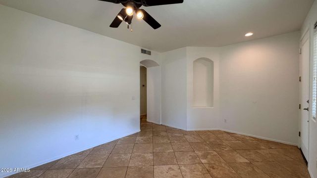 2614 E FREMONT Road, Phoenix, AZ 85042