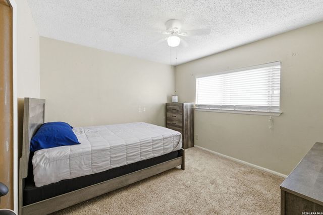 1206 Hayloft Ln, San Antonio, TX 78245