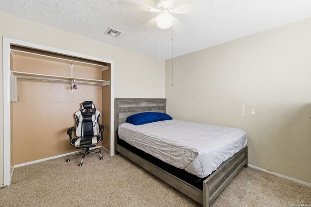 1206 Hayloft Ln, San Antonio, TX 78245