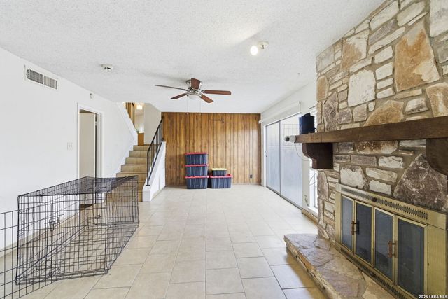 1206 Hayloft Ln, San Antonio, TX 78245