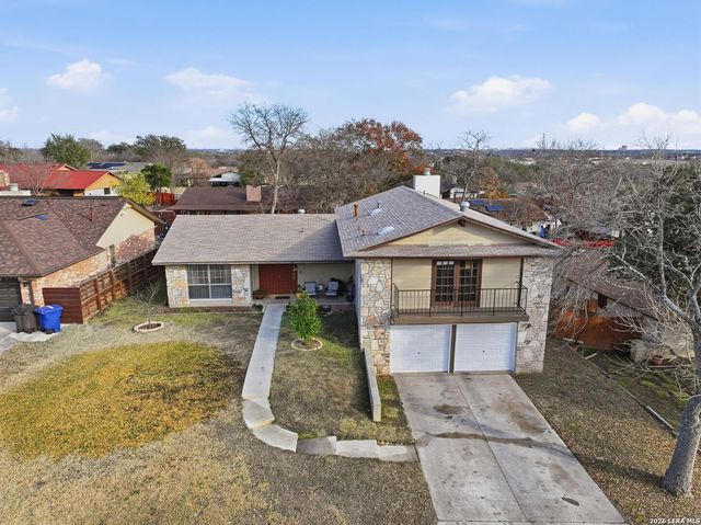 1206 Hayloft Ln, San Antonio, TX 78245