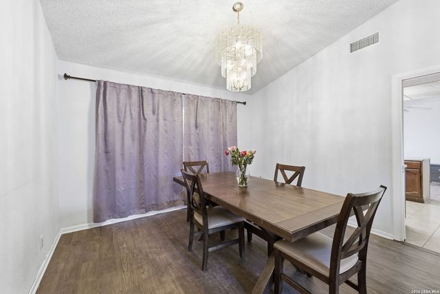 1206 Hayloft Ln, San Antonio, TX 78245