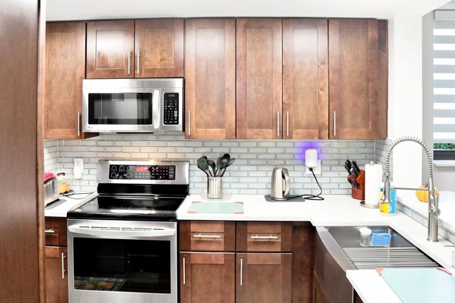 6575 W Oakland Park Boulevard 101, Lauderhill, FL 33313