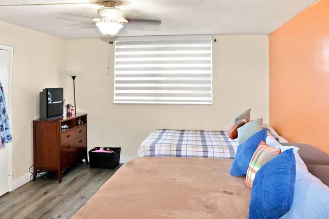 6575 W Oakland Park Boulevard 101, Lauderhill, FL 33313