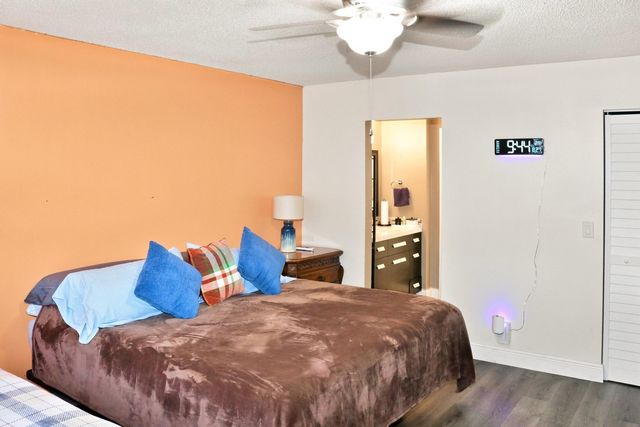 6575 W Oakland Park Boulevard 101, Lauderhill, FL 33313
