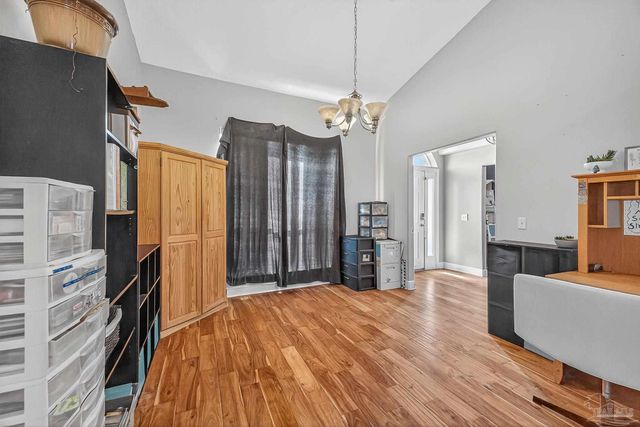 5589 Colinas Verde Dr, Milton, FL 32570